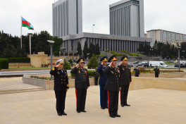 Defense Ministry’s leadership paid tribute to the memory of compatriots, who died in the Great Patriotic War-VIDEO 