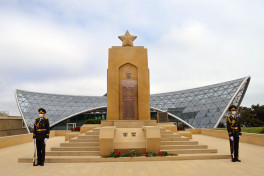 Defense Ministry’s leadership paid tribute to the memory of compatriots, who died in the Great Patriotic War-VIDEO 