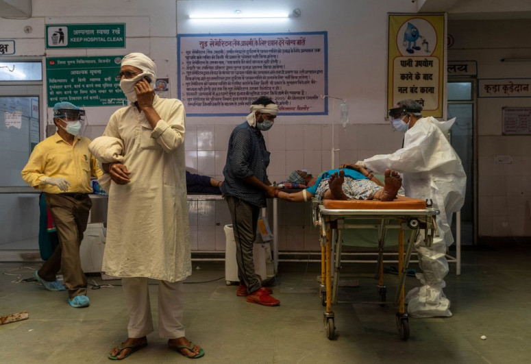 India’s daily COVID-19 deaths rise by record 4,205