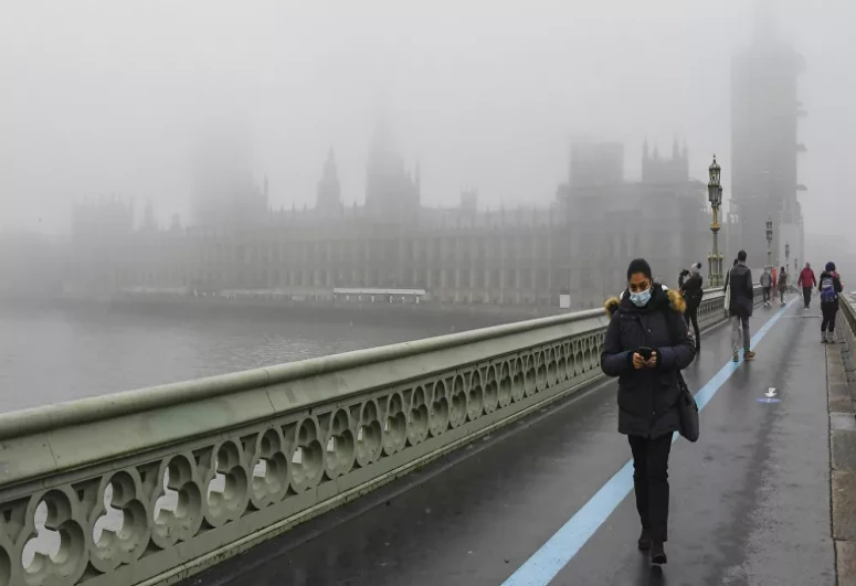 UK economy shrinks by 1.5% in first quarter of 2021