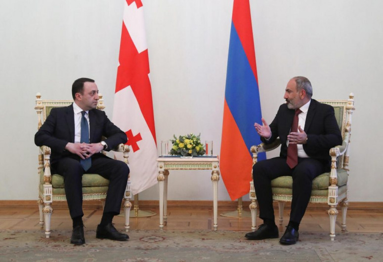 Irakli Gharibashvili meets with Nikol Pashinyan