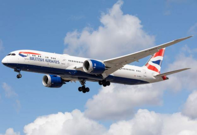 US airlines and British Airways suspend flights to Israel