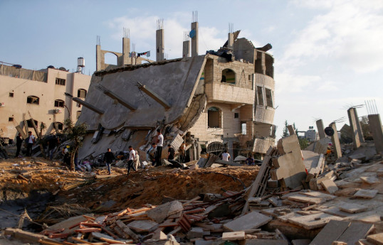 Gaza conflict intensifies with rocket barrages and air strikes
