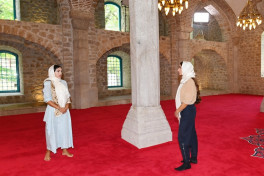 President Ilham Aliyev visited Yukhari Govharagha mosque in Shusha-VIDEO -UPDATED 