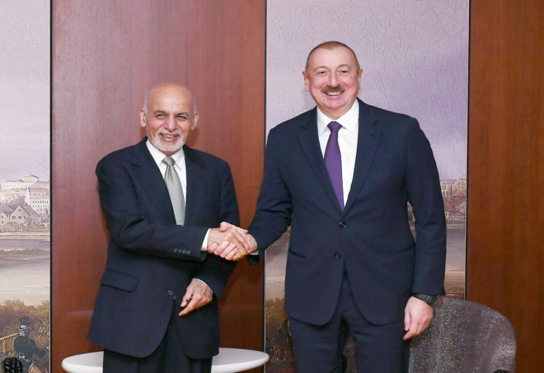 Afghan President makes phone call President Ilham Aliyev