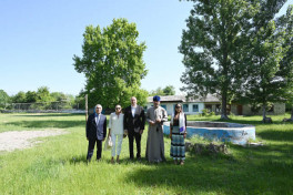 President Ilham Aliyev visited secondary school No 1 and Saint Elisæus Jotaari Church in Nij settlement, Gabala-UPDATED 