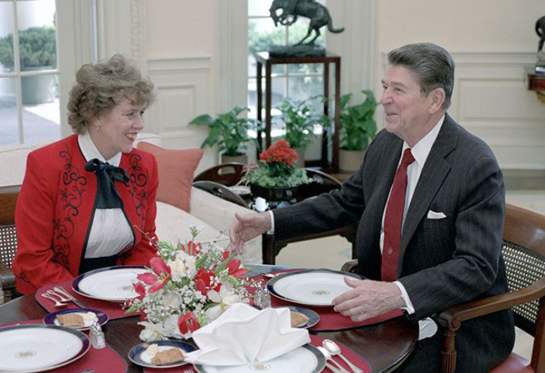 US President Ronald Reagan and his adviser Suzanne Massy