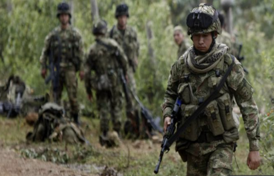 Venezuela says eight soldiers captured in combat with Colombian groups