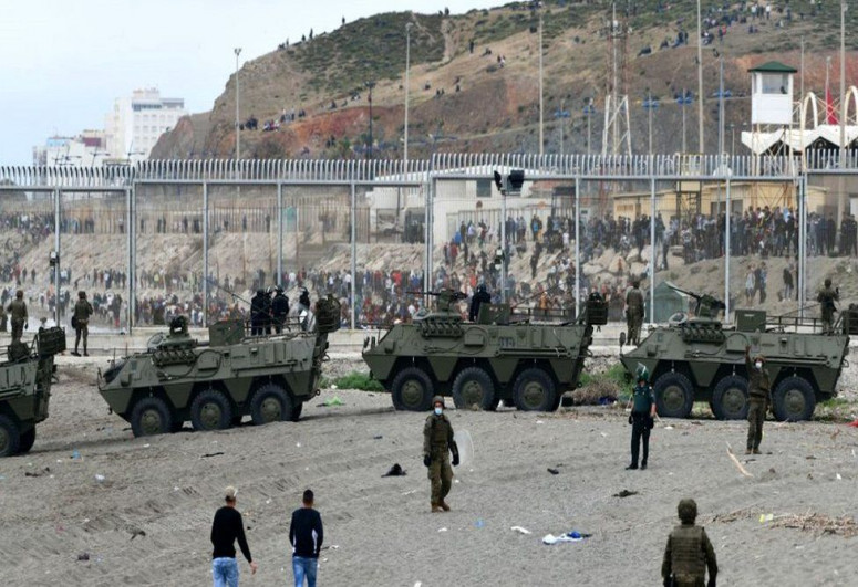 Migrants reach Spain