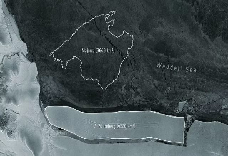 Massive iceberg breaks off from Antarctica