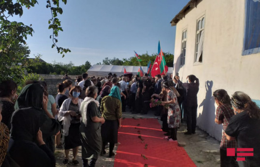 Farewell ceremony being held in Salyan for serviceman martyred in the Patriotic War-PHOTO 
