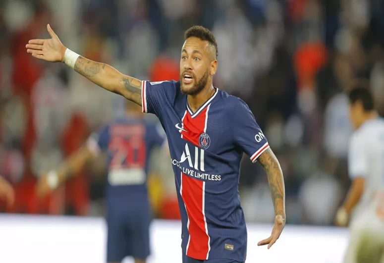 Neymar outplayed by brest goalkeeper in "worst" penalty