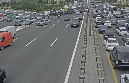 Traffic accident in Baku kills 3, injures 6