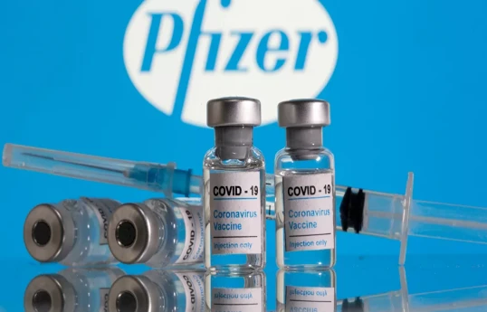 US' Pfizer, Moderna refuse to sell vaccines to Indian states as centres shut over shortage