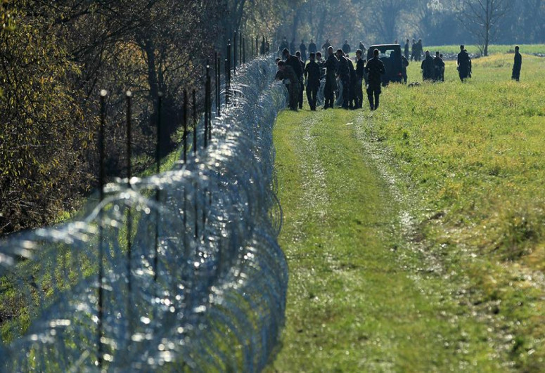 Romanian border police intercepts over 20 migrants trying to cross illegally into Schengen