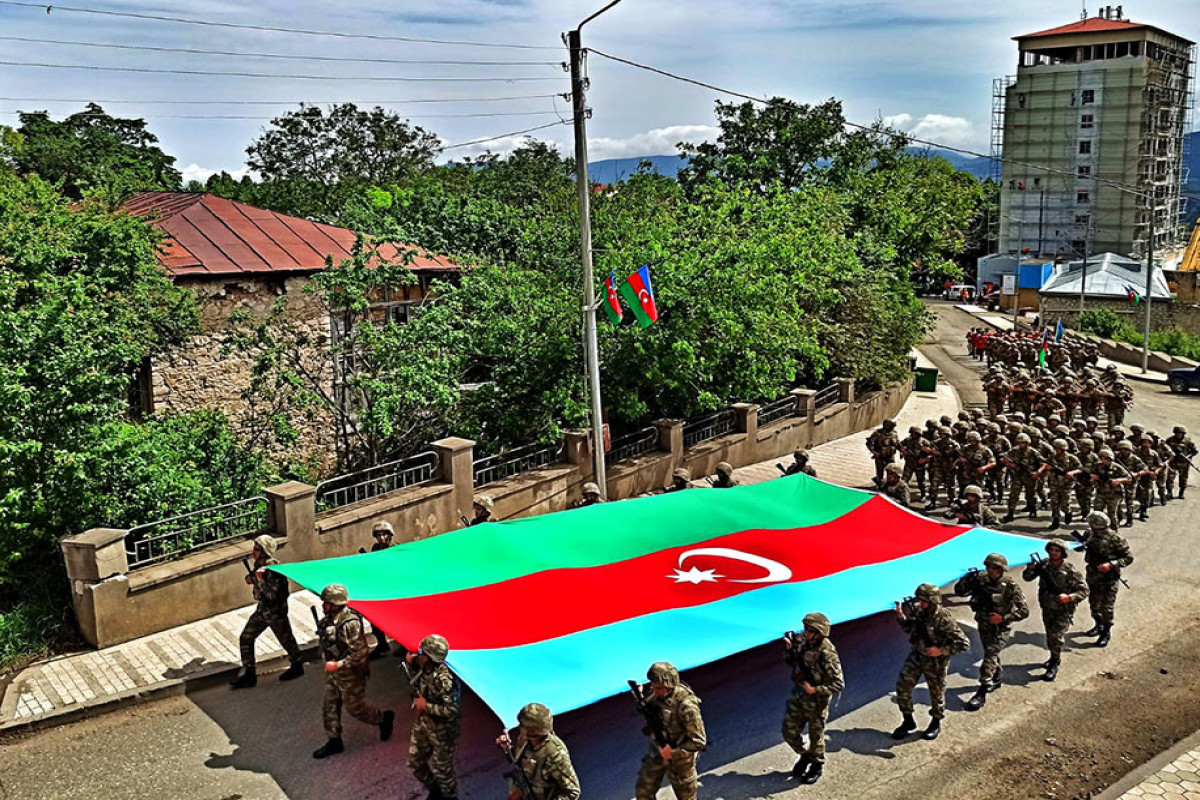 Solemn event held in Shusha on Republic Day with participation of servicemen of Azerbaijan Army -VIDEO 