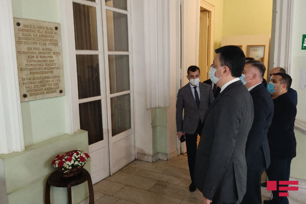 Azerbaijani Ambassador to Georgia visits the building in Tbilisi where ADR declared-PHOTO 