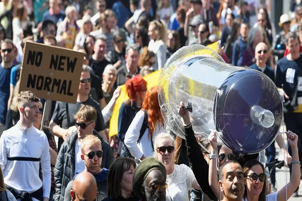"Unite for freedom" protests against COVID-19 restrictions held in London-LIVE 