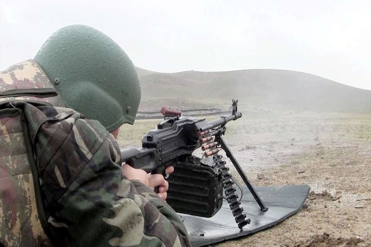 Reservists involved in the military training session carried out a practical shooting-VIDEO 