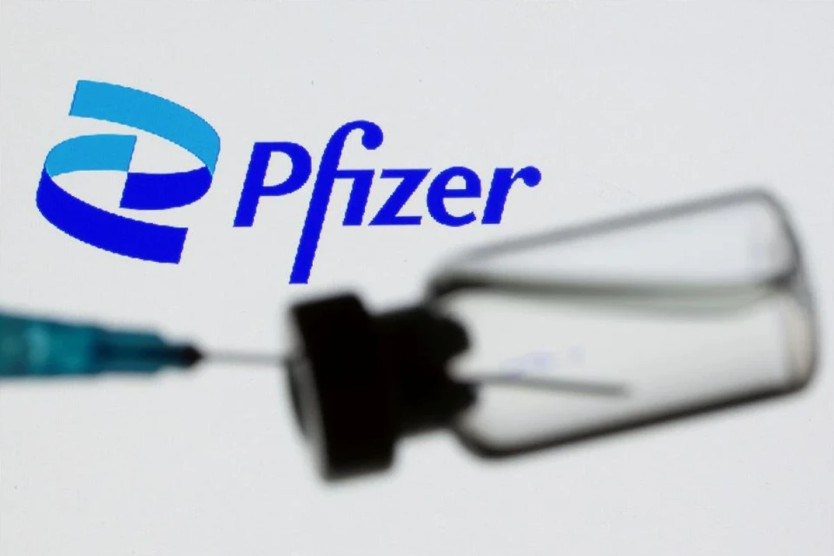 Pfizer expects 2021, 2022 COVID-19 vaccine sales to total at least $65 bln
