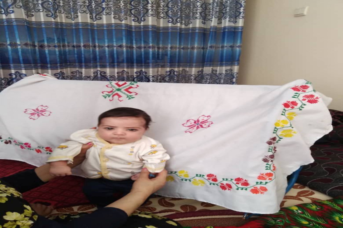 Baby handed to U.S. soldiers in chaos of Afghanistan airlift still missing