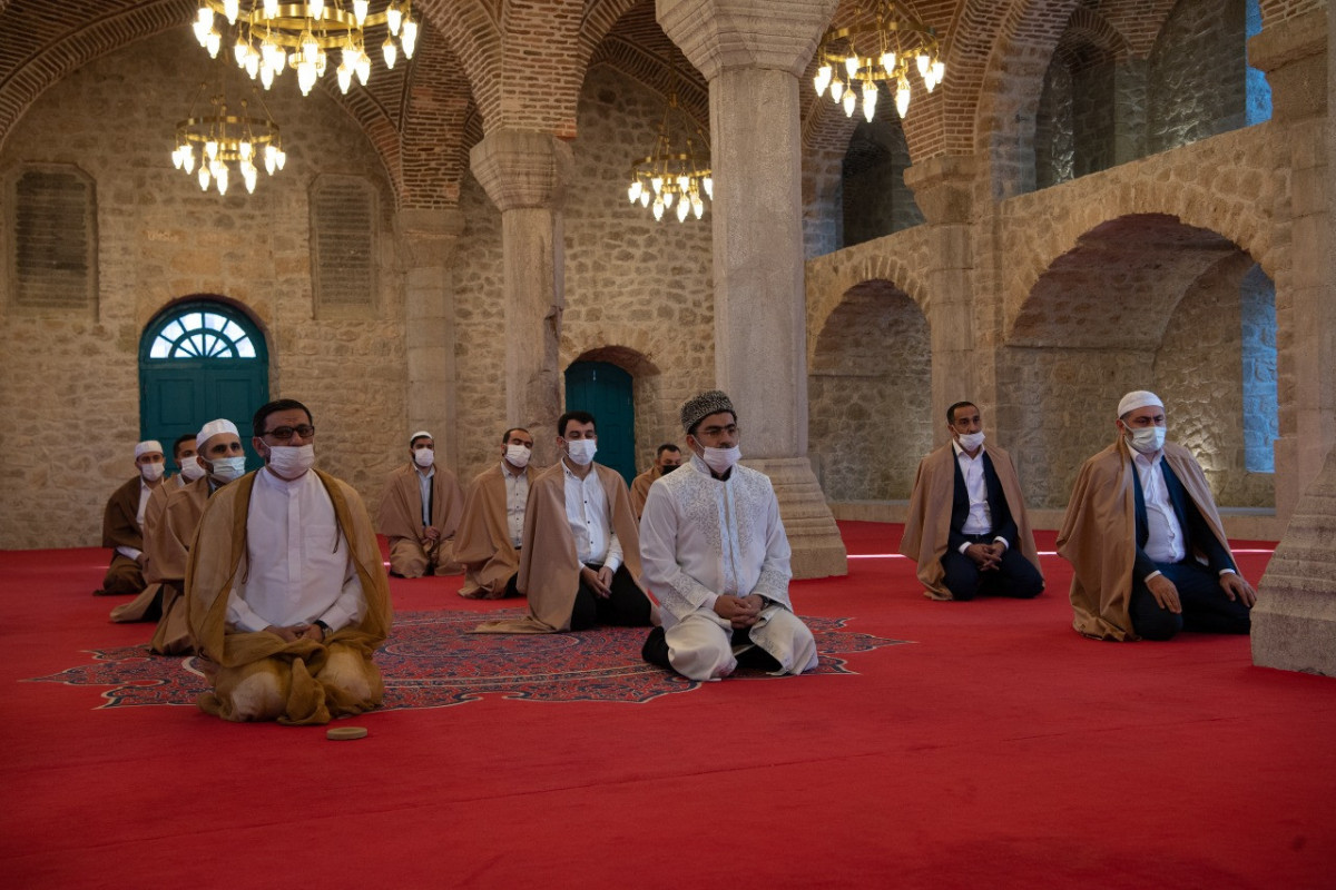 Prayer of thankfulness performed in Yukhari Govhar Agha Mosque