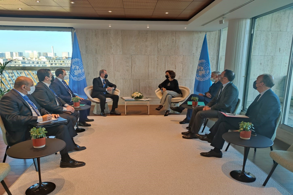 Azerbaijani FM meets with UNESCO Director-General
