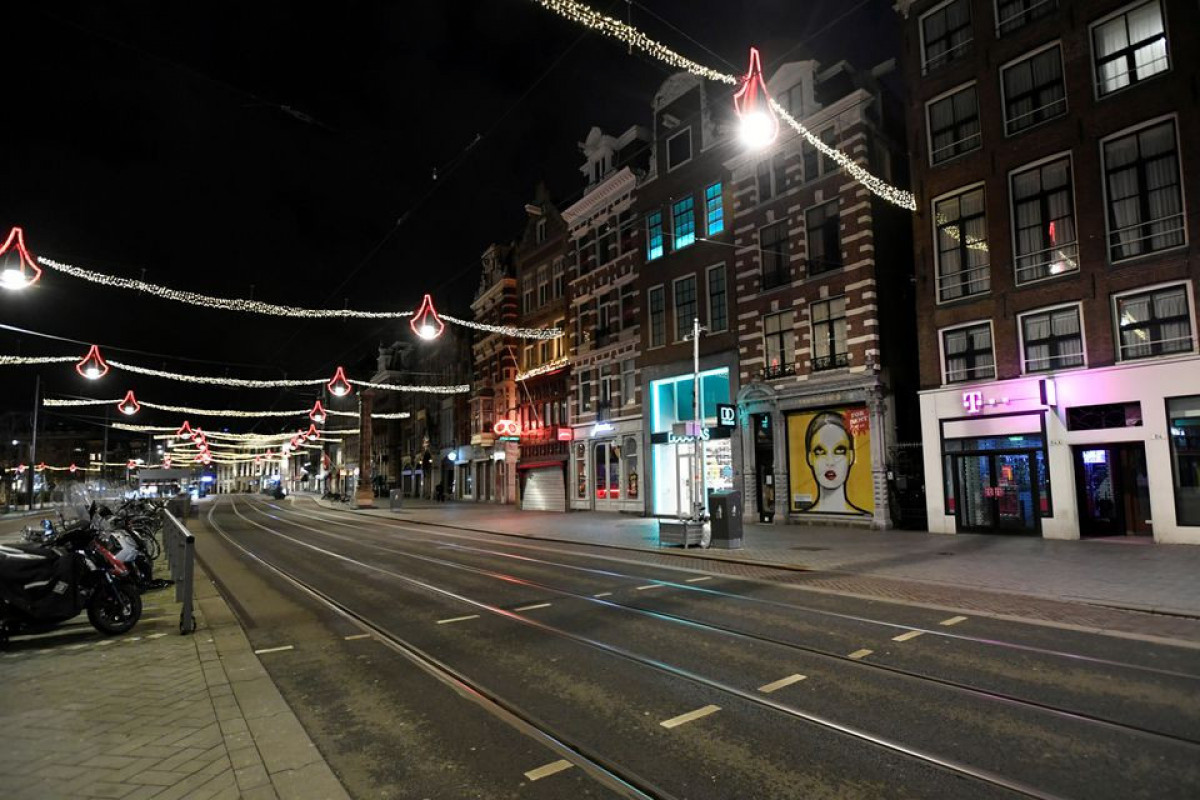Dutch face three-week, partial lockdown as COVID-19 cases soar
