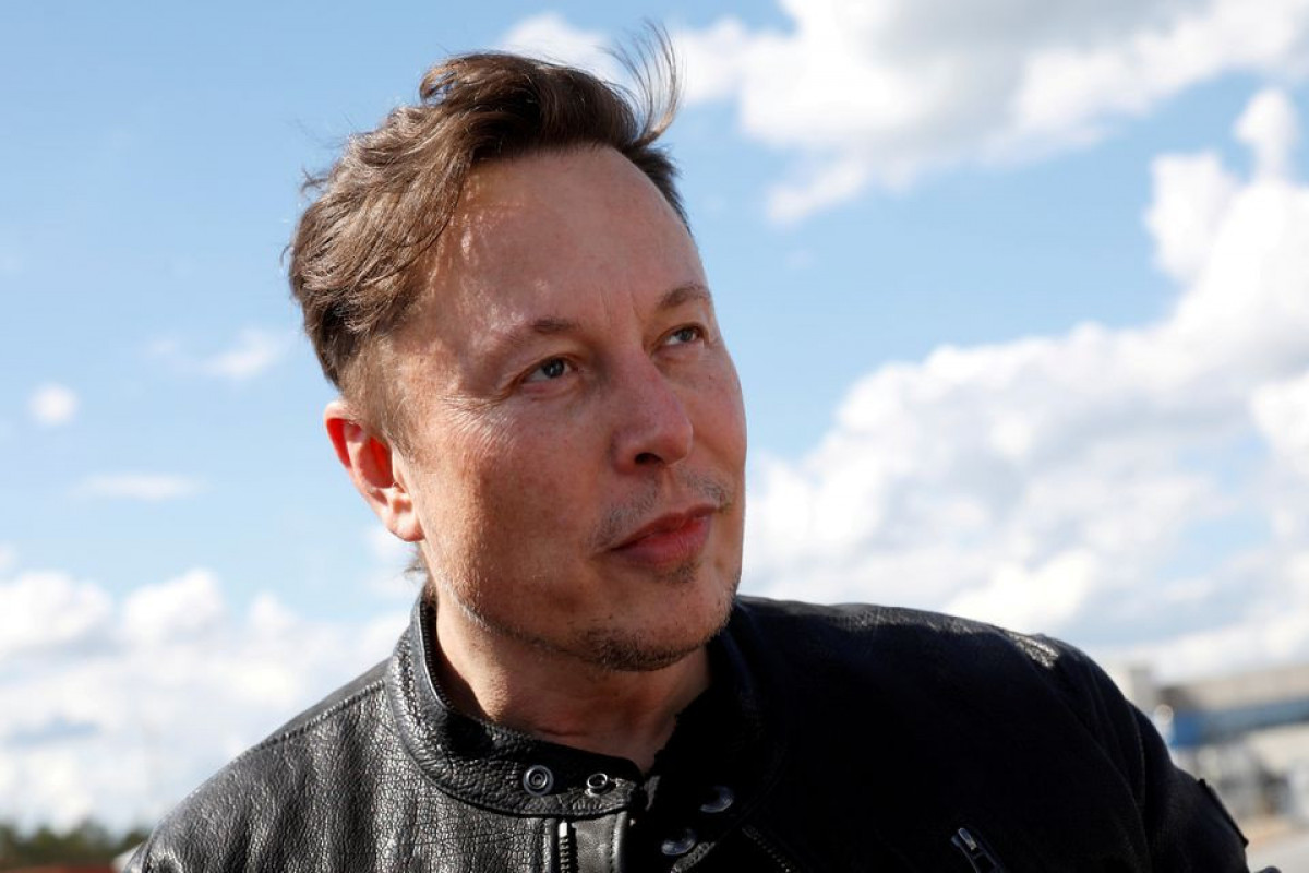 Billionaire Musk sells more shares in whirlwind Tesla stock ride