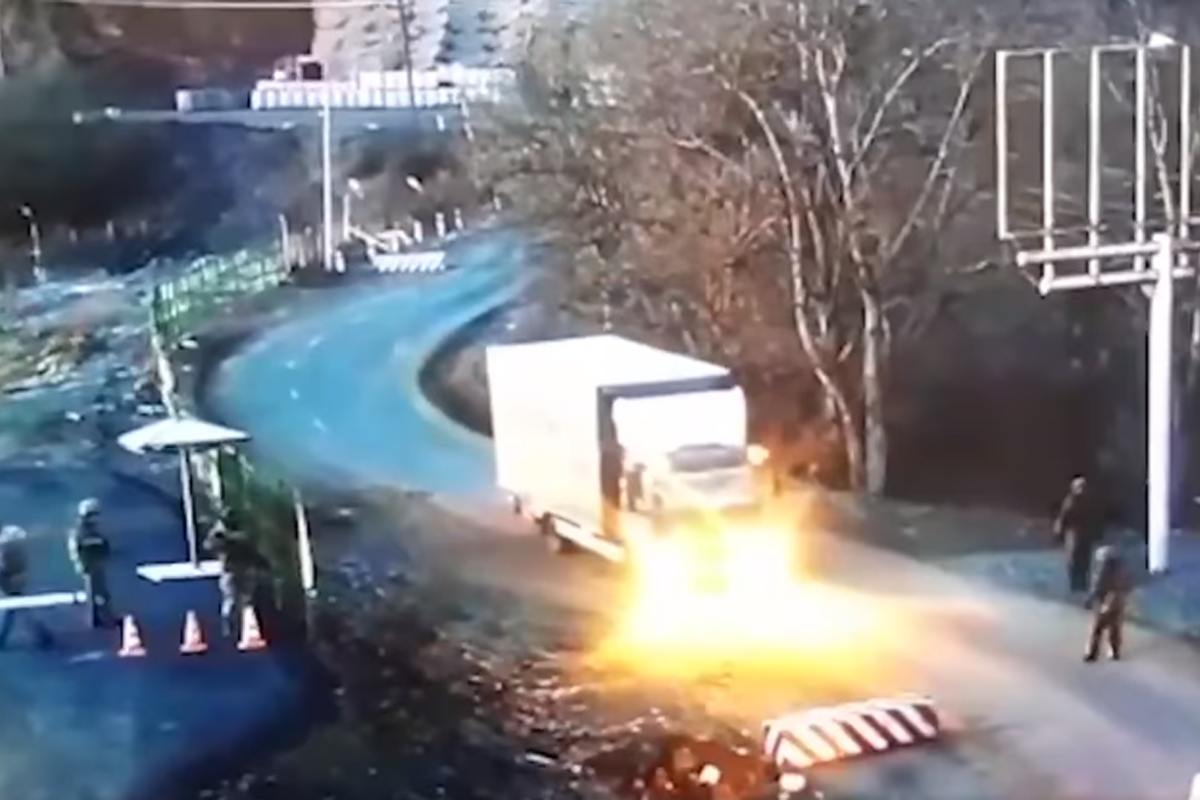Armenian terrorist threw an explosive device at Azerbaijani and Russian servicemen near Shusha, one person injured-VIDEO 
