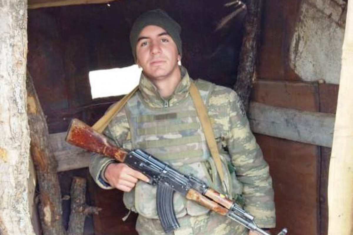 Azerbaijani serviceman martyred on border with Armenia laid to rest-UPDATED 