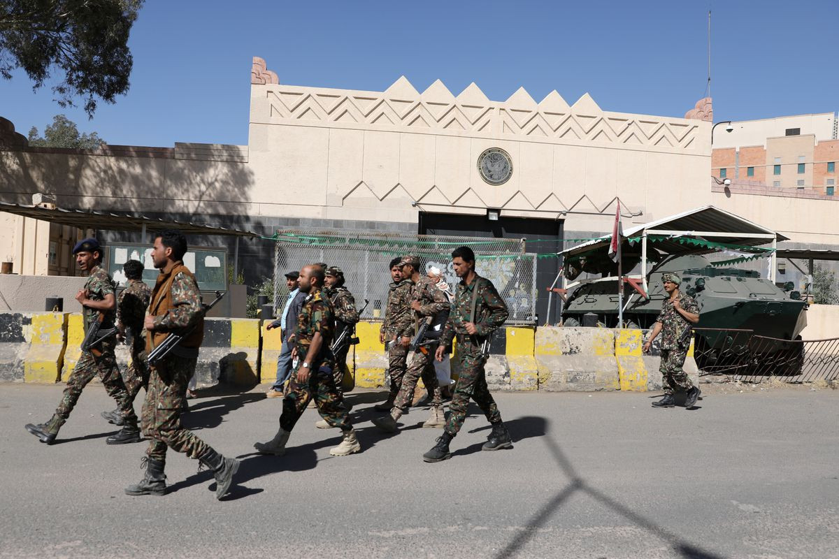 U.S. demands immediate release of Yemeni staff detained by Houthis -Blinken