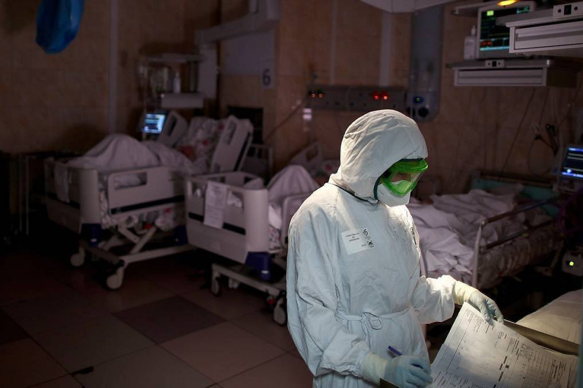 Russia detects 37,120 COVID-19 cases over 24 hours, crisis center says