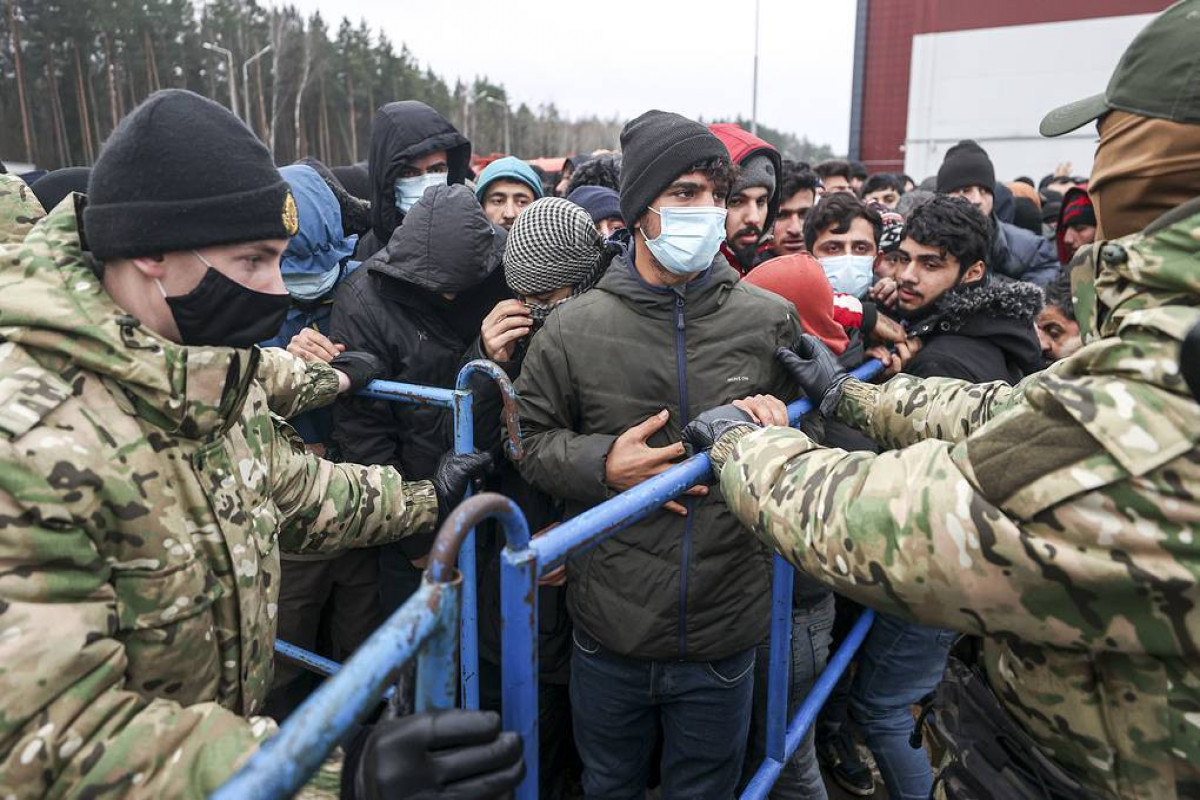 Migrants change strategy, attempt to cross into Lithuania in small groups, says Vilnius