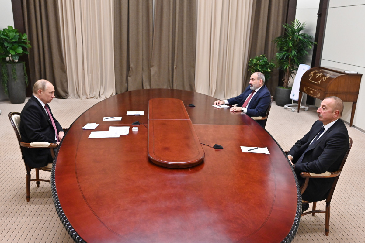 Russian President Vladimir Putin, Azerbaijani President Ilham Aliyev and Armenian Prime Minister Nikol Pashinyan