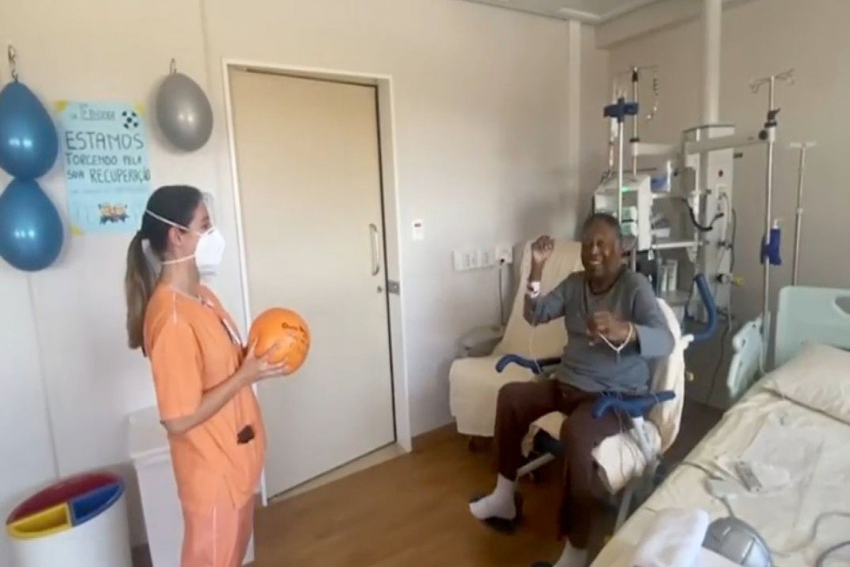 Brazil soccer legend Pele leaving hospital, to undergo chemotherapy