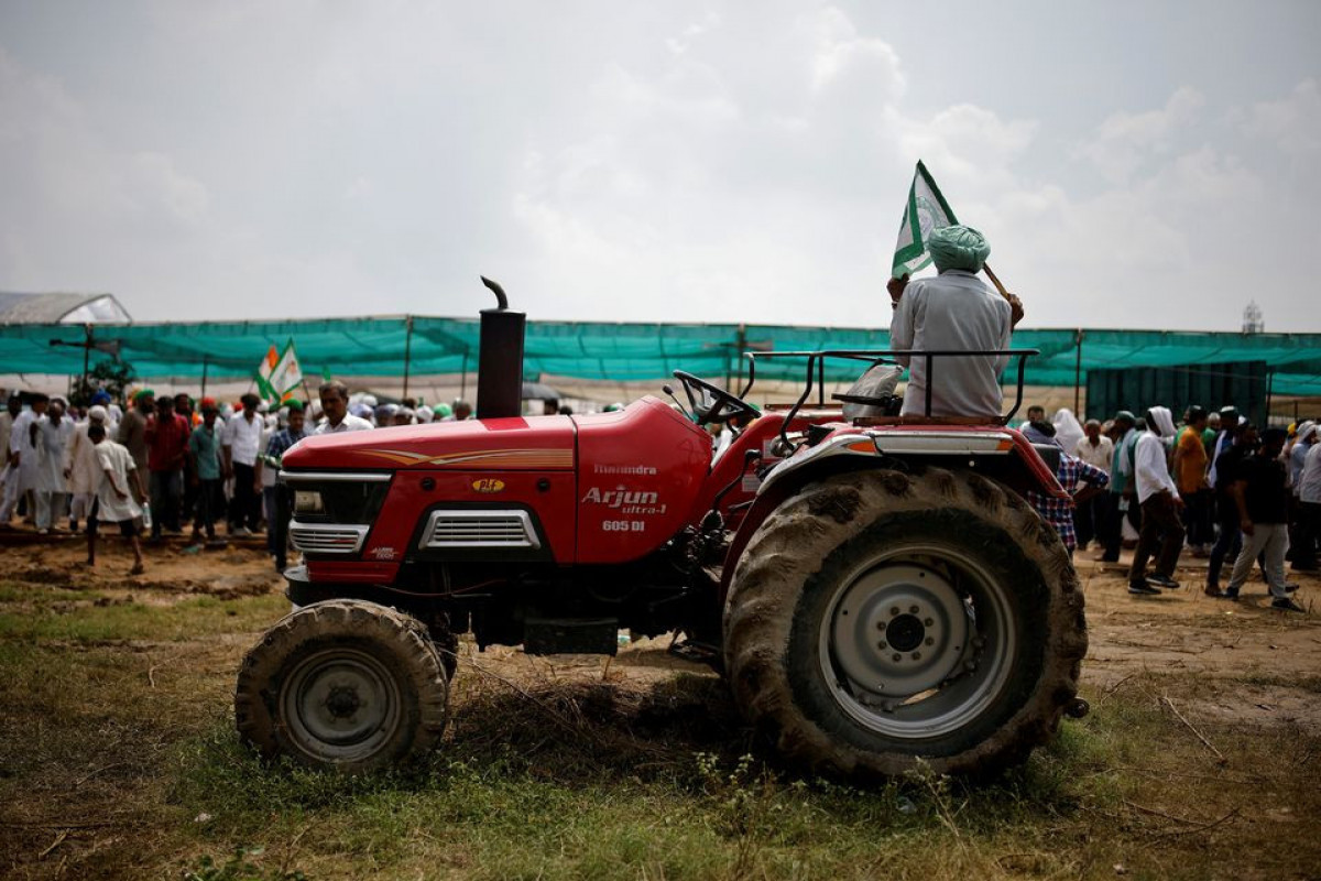 Six killed in clashes during Indian farm protest