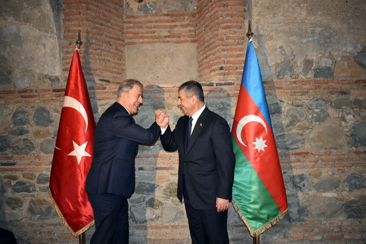 Azerbaijani, Turkish defense ministers