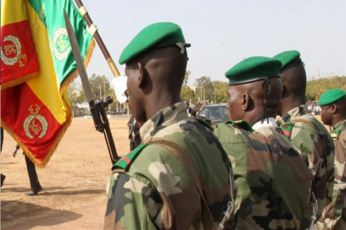 Islamist militants kill at least nine Malian soldiers
