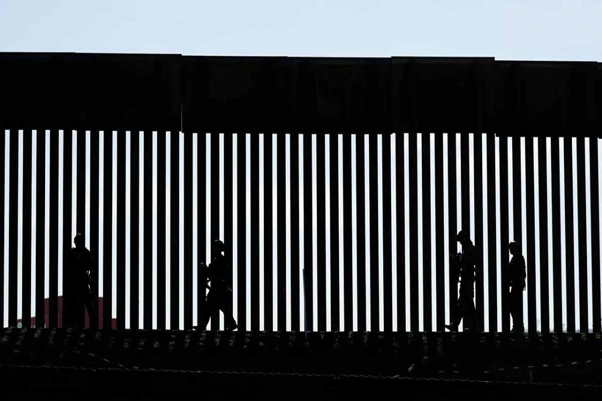 US to reopen borders for fully vaccinated travelers in November