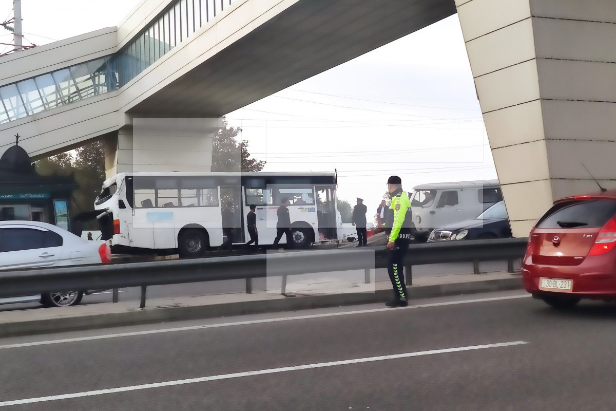 Truck crashes into bus in Baku, 5 killed, 13 injured-PHOTO -UPDATED -VIDEO 