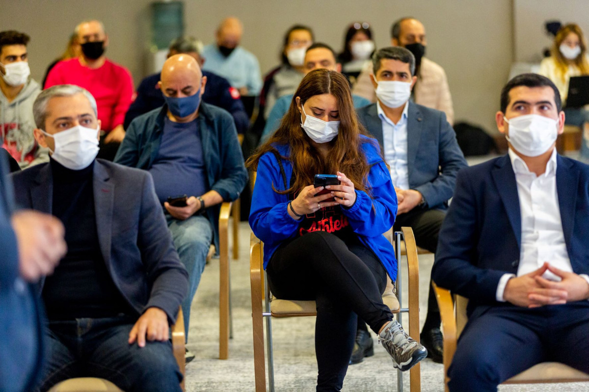 Bakcell introduced the journalists to the latest trends and innovations in the mobile telecommunications -PHOTO 