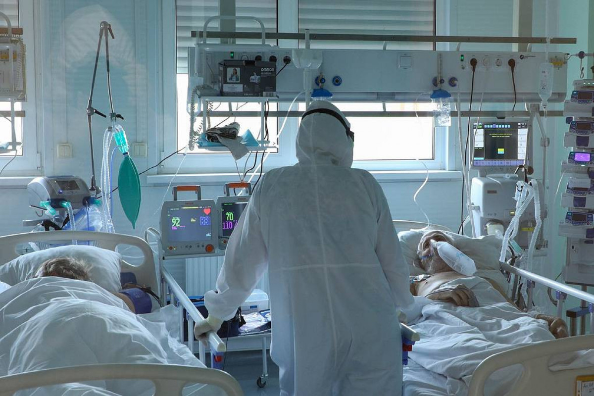 Russia records 28,717 new daily COVID-19 cases, crisis center says