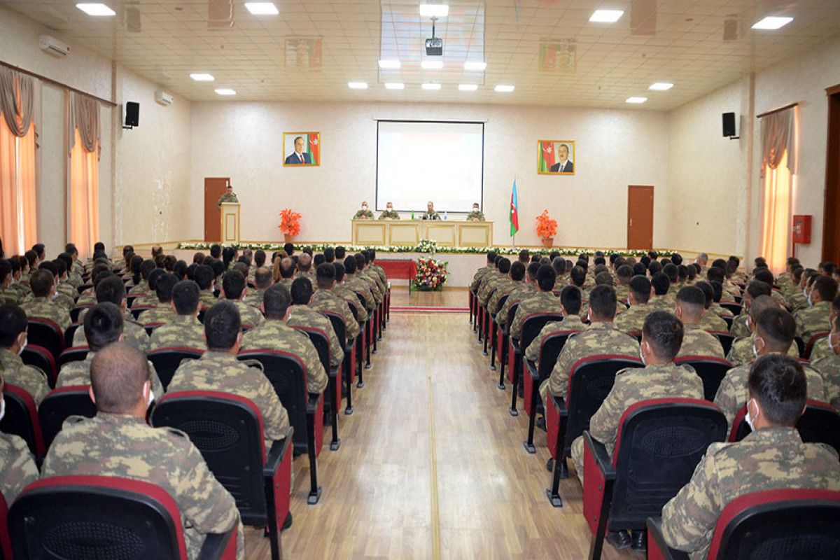 A group of servicemen taking part in the Resolute Support Mission in Afghanistan was awarded