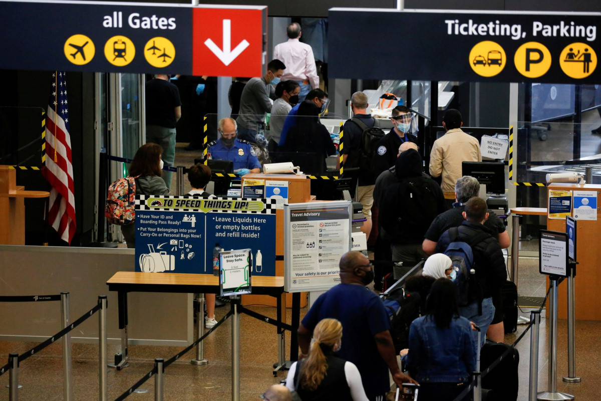 U.S. to lift restrictions Nov 8 for vaccinated foreign travelers