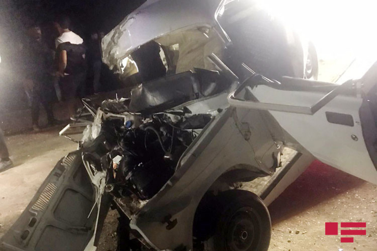 A car crashed into a tree in Guba, killing four people