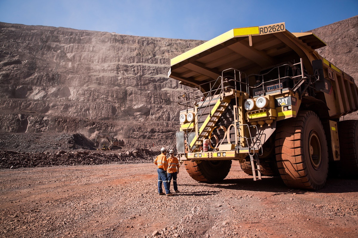 Azerbaijan produced 2,6 tonnes of gold, and 3,5 tonnes of silver this year