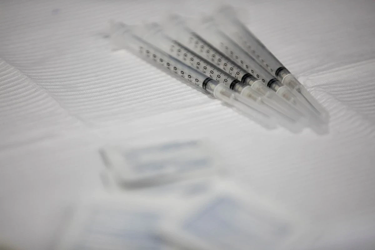 U.S. readies plan to vaccinate kids ages 5-11 against COVID-19