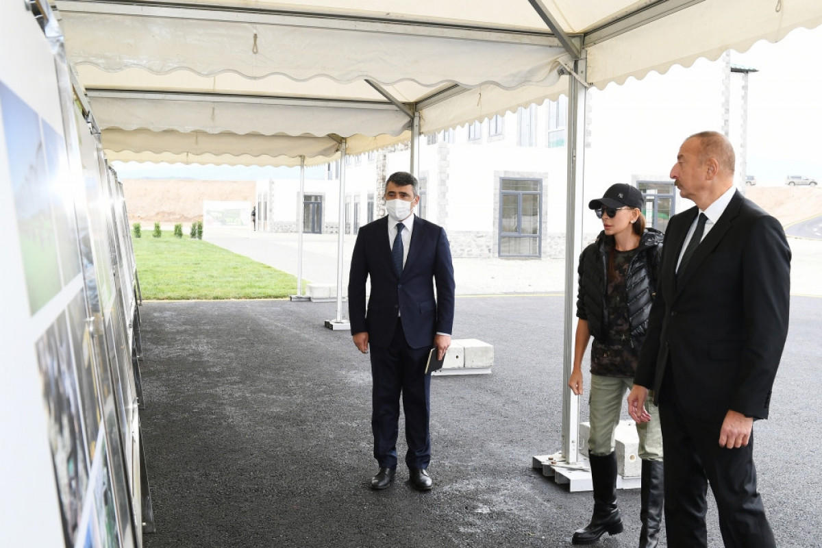 President Ilham Aliyev and Mehriban Aliyeva viewed works done under “smart village” project implemented in Zangilan