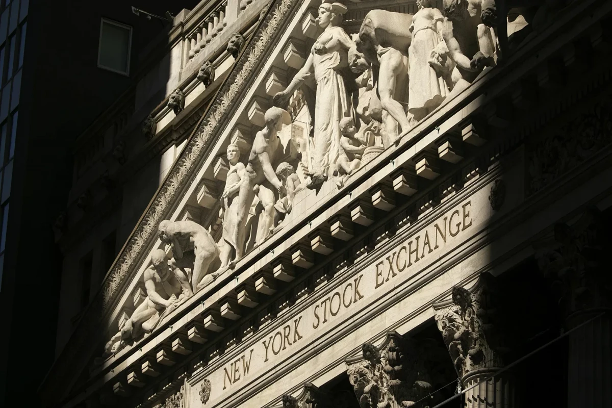 US Federal Reserve issues new rules to restrict stock trading by Central Bank employees